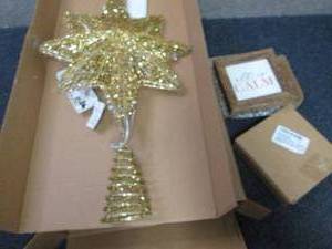 Lit Tree Topper, 2 Small Wall Dco...