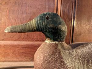 lot 14 image: Old Wood Duck Decoy