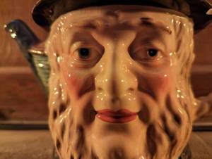 lot 21 image: Beswick Pottery Character Teapot Mr. Peggotty