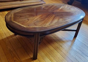 lot 154 image: Lane Coffee Table