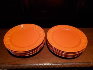 lot 129 image: Twelve Royal Norfolk Orange Dinner Plates