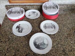 lot 145 image: William-Sonoma Plates