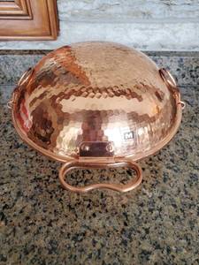 lot 146 image: Metalutil Cataplana