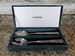 lot 311 image: Neiman Marcus Silver Silverplated Servers