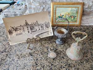 lot 318 image: Collection of Knick-Knacks