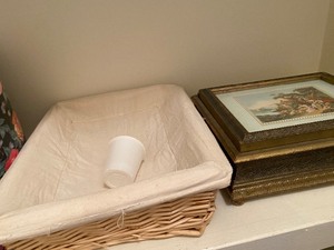 lot 212 image: Misc Items