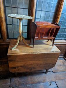 lot 74 image: Drop Leaf Table, Plant Stand & Magazine Rack