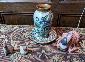 lot 79 image: Collection of Hand Painted Items from Mexico