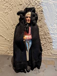 lot 420 image: Old Woman Doll