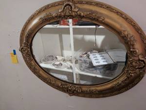 lot 438 image: Vintage Oval Mirror