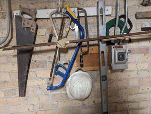 lot 471 image: Collection of Hand Tools