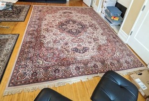lot 269 image: Large Area Rug