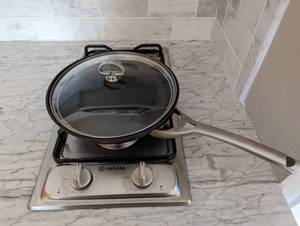 lot 293 image: Calphalon 10 Frying Pan With Non Matching Lid