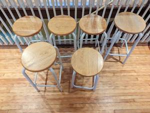 lot 386 image: Five Stools And One Footrest