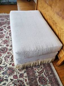 lot 505 image: Ottoman