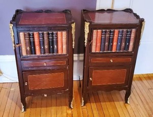 lot 395 image: Two Nightstand Cabinets