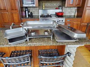 lot 333 image: Large Dual Heat Chaffing Service