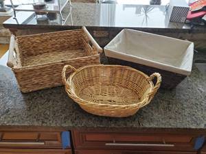 lot 341 image: Collection Of Baskets