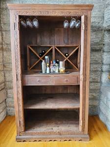 lot 343 image: Wine Cabinet