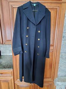 lot 362 image: US Navy Peacoat