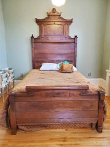 lot 237 image: Antique Eastlake Queen Bed