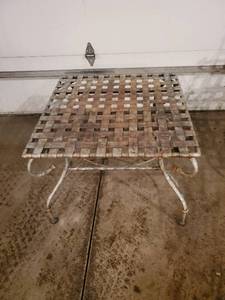 lot 481 image: Metal Patio Coffee Table