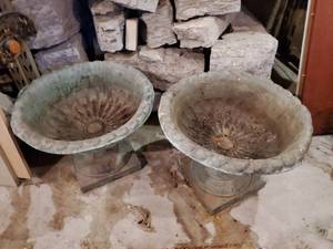 lot 487 image: 2 Metal Outdoor Planter Urns