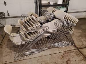 lot 488 image: 30 Commercial American Seating Chairs