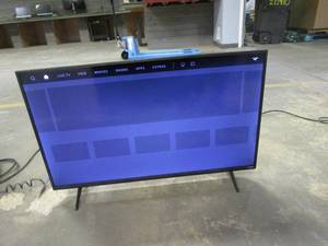 lot 922 image: VIZIO D-Series 40 Class 1080p Full-Array LED HD Smart TV - D40f-J09