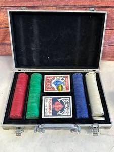 New Poker Set with Case