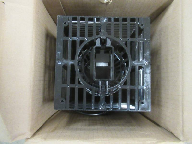 lot 416 image: Flowtron BK-40D Electronic Insect Killer, 1 Acre Coverage,Black