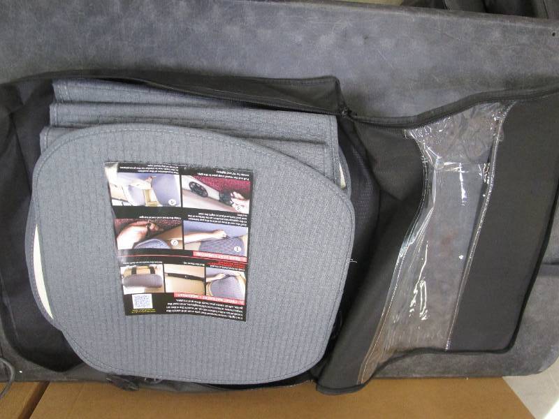 lot 181 image: Gray Seat Covers (OPEN PACKAGING)