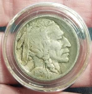 lot 09 image: GROUP OF 5 US BUFFALO NICKELS IN GLASS 1915 1916 1919 1924 1930