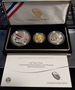 lot 70 image: 2017 US MINT 3 COIN GOLD-SILVER BOYS TOWN 14oz GOLD  SILVER