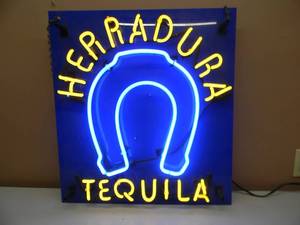 lot 1 image: RARE - Vintage Herradura Tequila Horseshoe Neon Bar Advertising Sign - WORKS - NICE - FANTASTIC PIECE - APPROX 24 By 26 - SEE PICTURES
