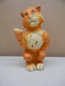 lot 5 image: Vintage Humble Oil & Refining Co. Plastic Esso Co. Tiger, Automotive Advertising Bank - NICE - GREAT PIECE - APPROX 9 - SEE PICTURES