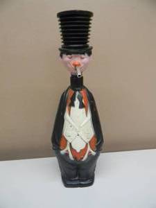 lot 24 image: RARE - Vintage Plastic Drunk Wino Figure Top Hat Liquor Pump Dispenser - AWESOME VINTAGE BARWARE PIECE - NICE - APPROX 14 - SEE PICTURES