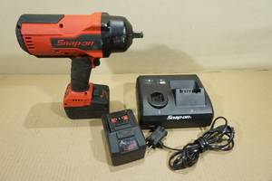 lot 1 image: Snap-On 12 Drive 18V Cordless Impact Wrench with 2 Batteries and Charger - Brushless