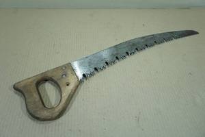 lot 23 image: 27 Hand Ice Saw