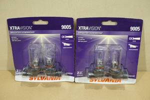 lot 34 image: 2 Sets Sylvania XtraVision Halogen Lamps -9005
