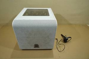 lot 64 image: Custom Thermaltake Mini-Tower Computer