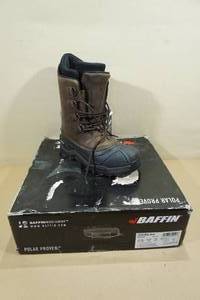 lot 118 image: Baffin Control Max Winter Boots -Mens Size 10