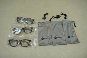 lot 124 image: 3 Pairs Bluemoky Blue Light Reading Glasses -0.00