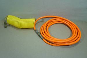 lot 170 image: 2 Air Hoses