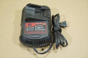 lot 171 image: MAC Tools Lithium Ion 12v20v Battery Charger