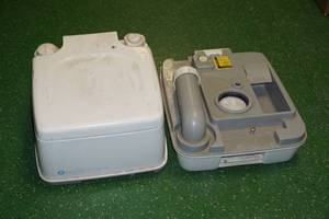lot 198 image: Porta Potti 100 Series Portable Camping Toilet