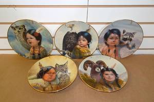 lot 232 image: Native American Collector Plates By Perillo - with Hangers