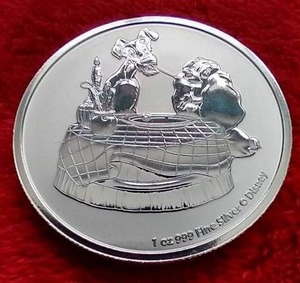 2022 Niue 1 Oz. Silver Lady and the Tramp Coin