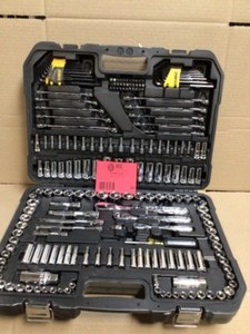 Mechanics Tool Set (205-Piece) by DEWALT Missing 1 Piece Customer Returns See Pictures