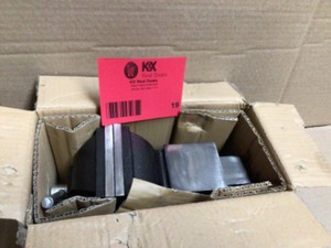 4 in. Heavy-Duty Bench Vise with Swivel Base Hand Tool by BESSEY Customer Returns See Pictures
